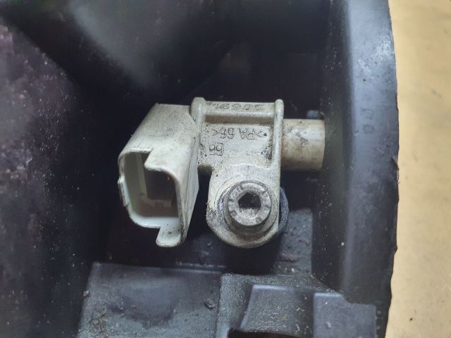 bontott FORD KUGA Szívósor