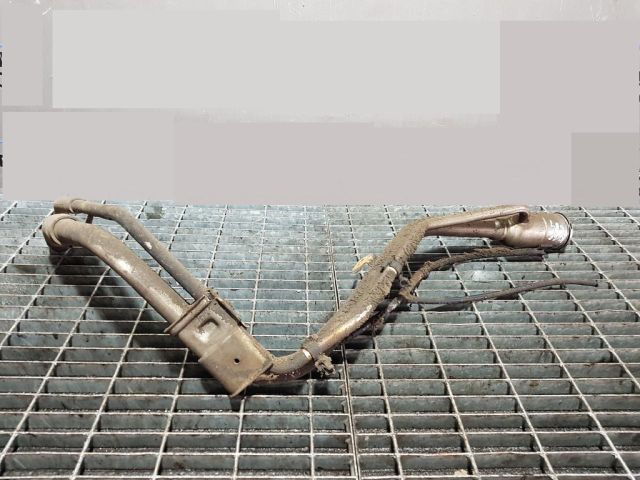 bontott FORD KUGA Tankbetöltő Cső (Fém)