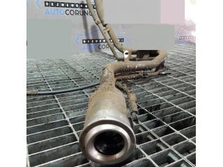 bontott FORD KUGA Tankbetöltő Cső (Fém)