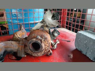 bontott FORD KUGA Turbó