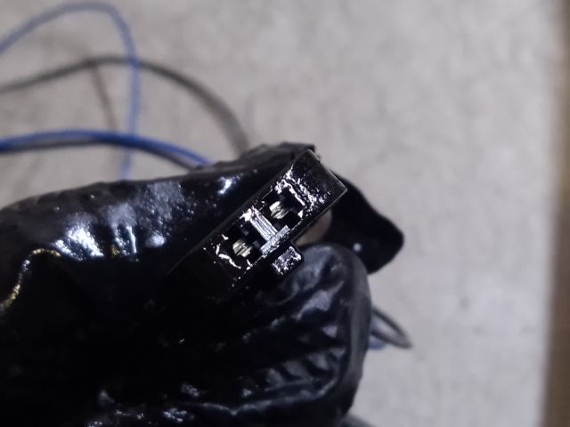 bontott FORD KUGA Üzemanyagszint Jeladó