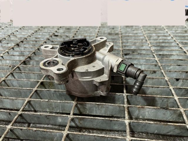 bontott FORD KUGA Vákumpumpa