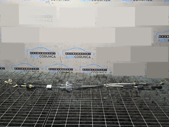 bontott FORD KUGA Váltó Kulissza