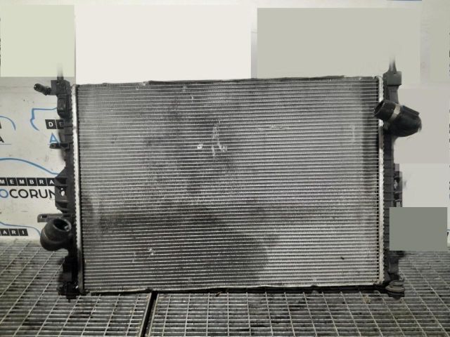 bontott FORD KUGA Vízhűtő Radiátor (Klímás)