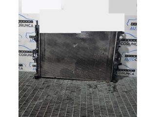 bontott FORD KUGA Vízhűtő Radiátor (Klímás)