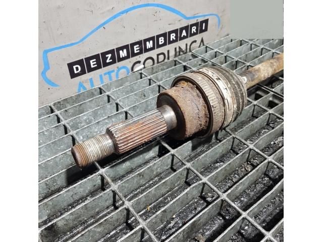 bontott FORD KUGA Bal hátsó Féltengely