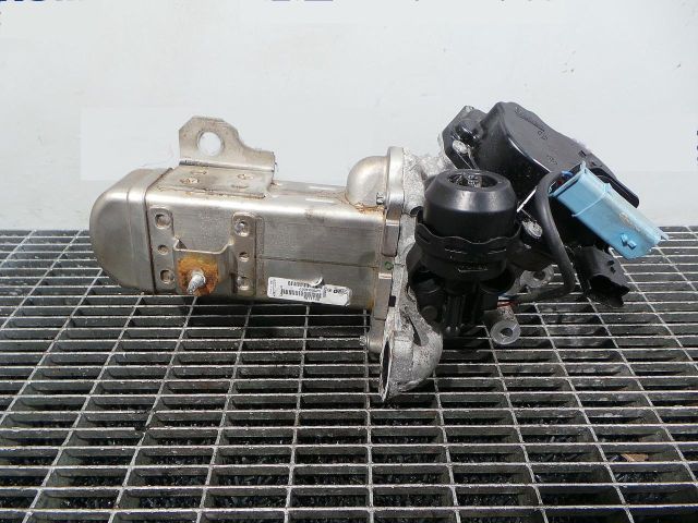 bontott FORD KUGA EGR Hűtő Cső