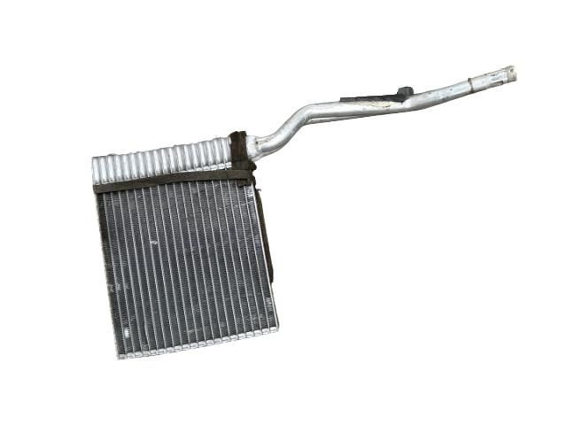 bontott FORD KUGA Fűtőradiátor