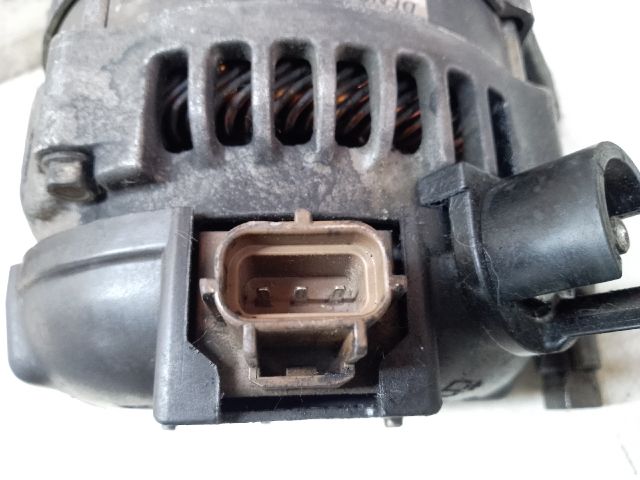 bontott FORD KUGA Generátor