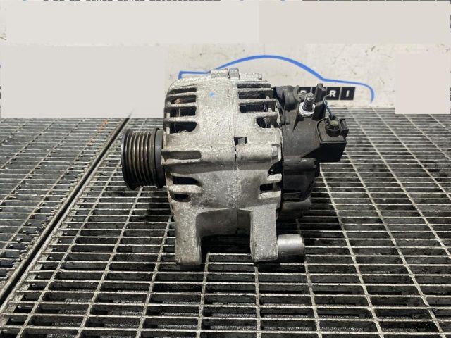 bontott FORD KUGA Generátor