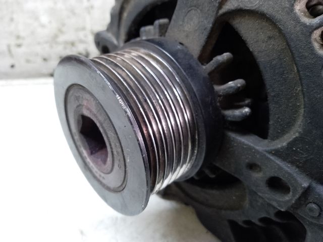 bontott FORD KUGA Generátor