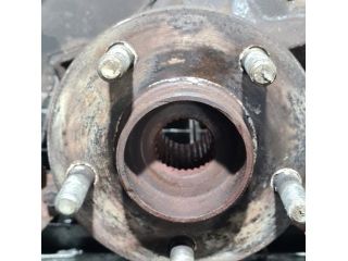 bontott FORD KUGA Jobb első Csonkállvány