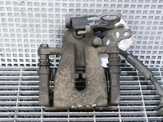 bontott FORD KUGA Jobb hátsó Féknyereg Munkahengerrel