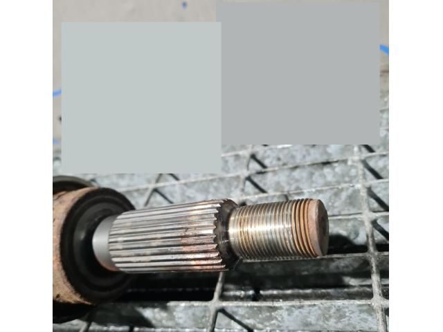 bontott FORD KUGA Jobb hátsó Féltengely