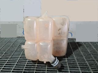 bontott FORD KUGA Kiegyenlítő Tartály