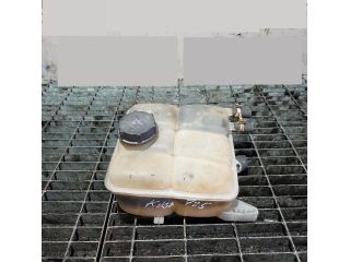 bontott FORD KUGA Kiegyenlítő Tartály