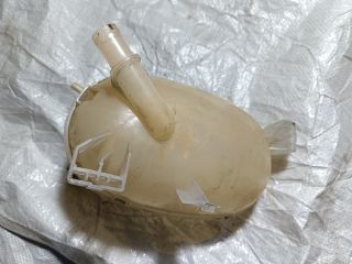 bontott FORD KUGA Kiegyenlítő Tartály