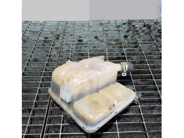 bontott FORD KUGA Kiegyenlítő Tartály