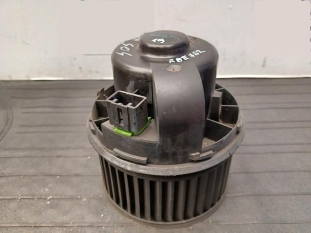 bontott FORD KUGA Klímahűtő Ventilátor