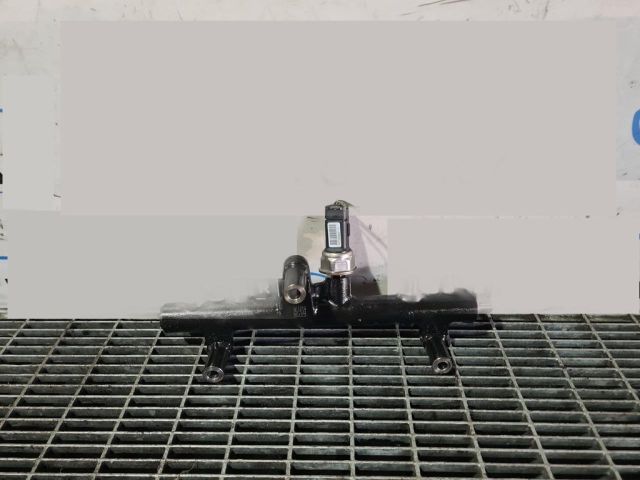 bontott FORD KUGA Közösnyomócső