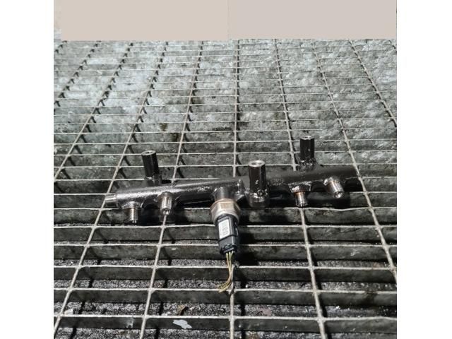 bontott FORD KUGA Közösnyomócső