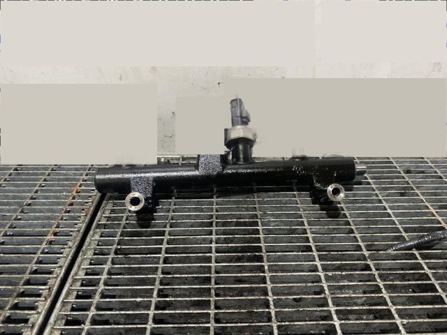 bontott FORD KUGA Közösnyomócső