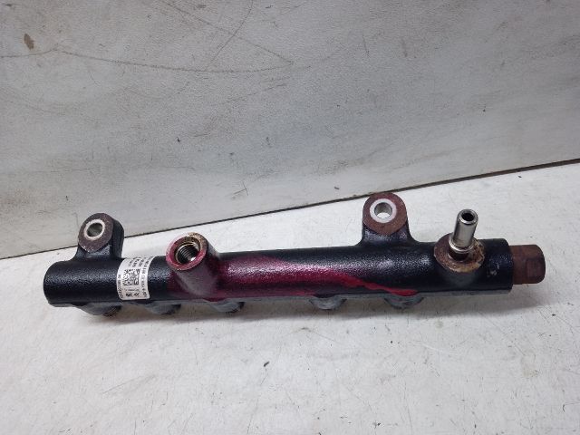 bontott FORD KUGA Közösnyomócső