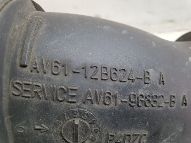 bontott FORD KUGA Légbeömlő Cső