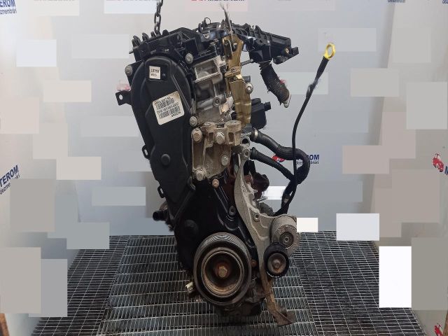 bontott FORD KUGA Motor (Fűzött blokk hengerfejjel)