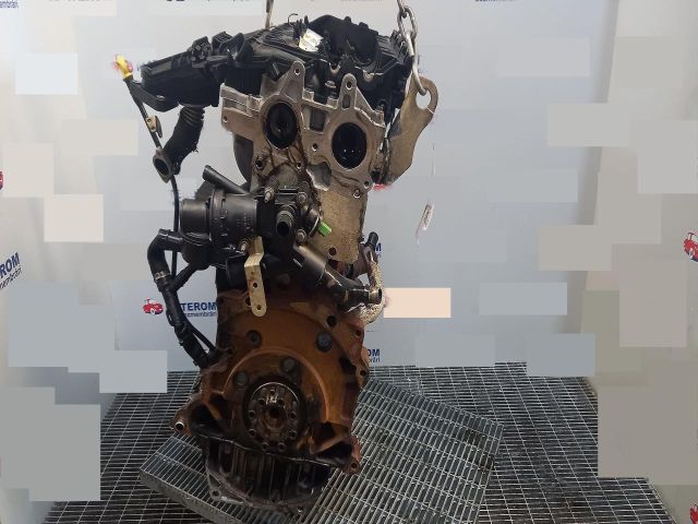 bontott FORD KUGA Motor (Fűzött blokk hengerfejjel)