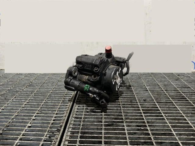 bontott FORD KUGA Nagynyomású Szivattyú