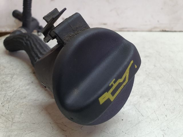 bontott FORD KUGA Olajbeöntő Sapka