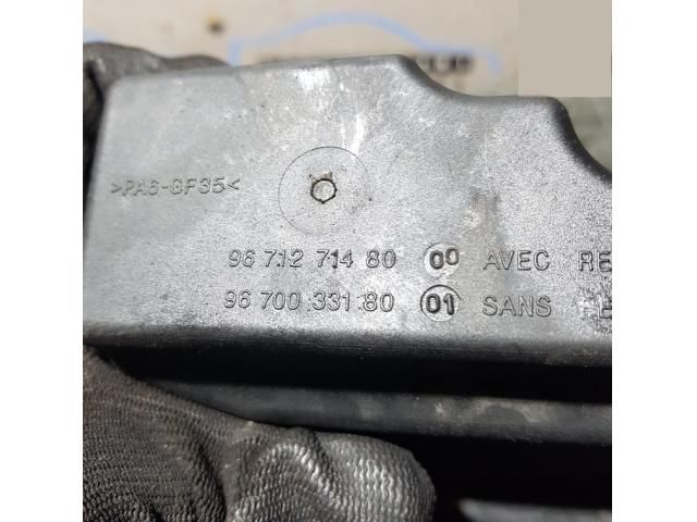 bontott FORD KUGA Olajszűrő Ház