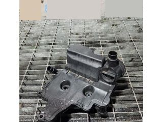 bontott FORD KUGA Olajszűrő Ház