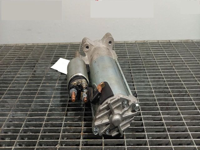 bontott FORD KUGA Önindító