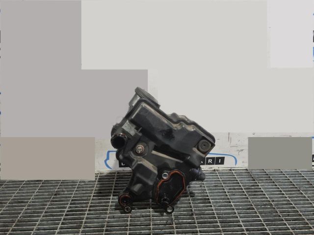 bontott FORD KUGA Szelepfedél