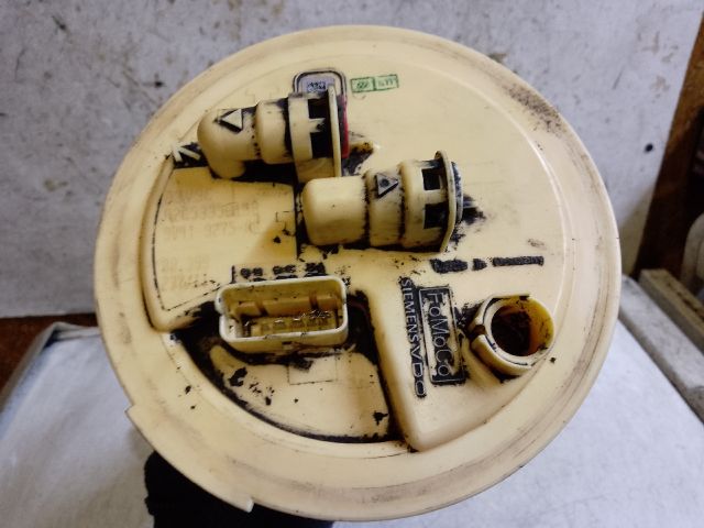 bontott FORD KUGA Üzemanyag Szivattyú