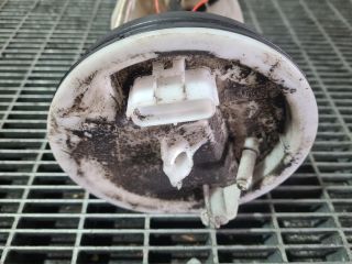 bontott FORD KUGA Üzemanyagszint Jeladó