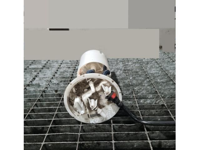 bontott FORD KUGA Üzemanyagszint Jeladó