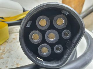 bontott FORD KUGA Hybrid Akkumulátor Töltő