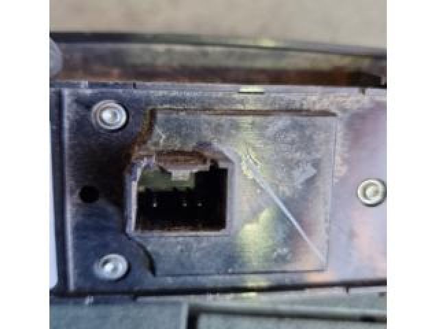 bontott FORD KUGA Ablakemelő Kapcsoló Négyes / Kettes