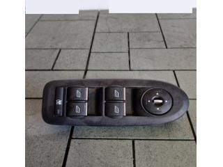 bontott FORD KUGA Ablakemelő Kapcsoló Négyes / Kettes