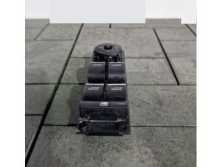 bontott FORD KUGA Ablakemelő Kapcsoló Négyes / Kettes