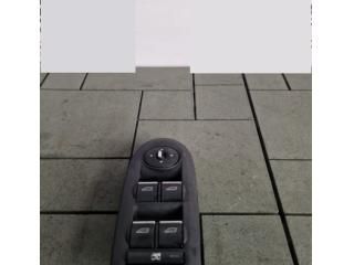 bontott FORD KUGA Ablakemelő Kapcsoló Négyes / Kettes