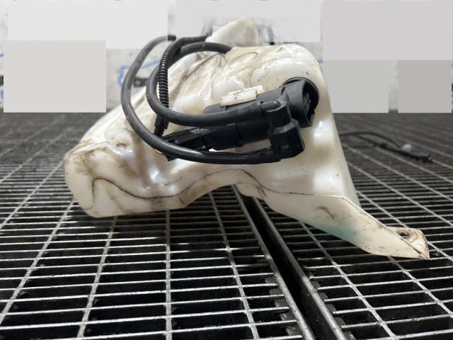 bontott FORD KUGA Ablakmosó Tartály