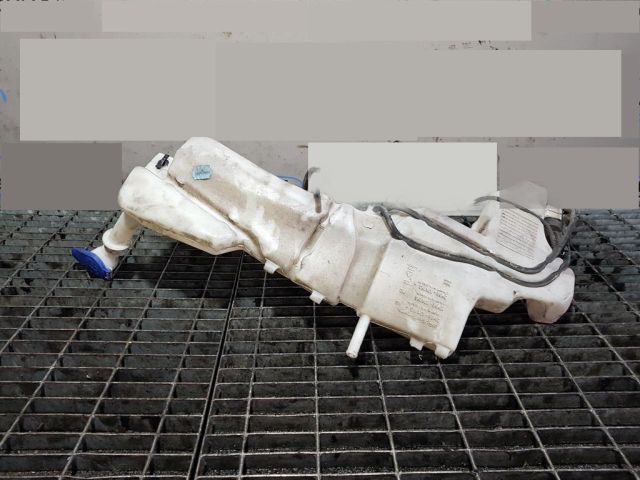 bontott FORD KUGA Ablakmosó Tartály