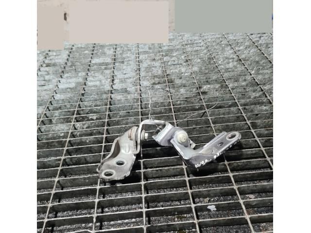 bontott FORD KUGA Ajtó Zsanér (Pozíciófüggetlen)