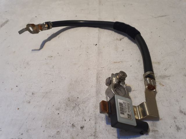 bontott FORD KUGA Akkumulátor Saru Elektronikával