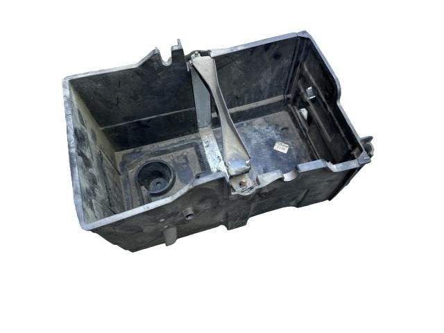bontott FORD KUGA Akkumulátor Tartó