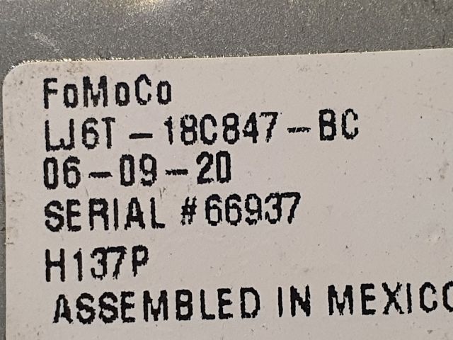 bontott FORD KUGA Antenna Erősítő